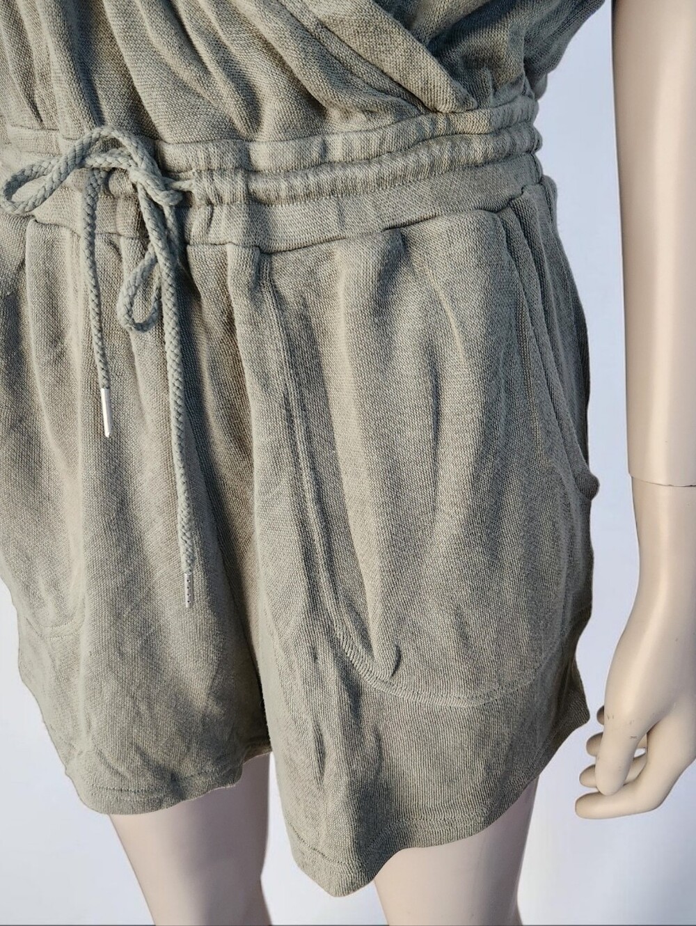 L Space Great Escape Slub Jersey Romper Olive Green Women S Cap Sleeve One Piece - Picture 8 of 15